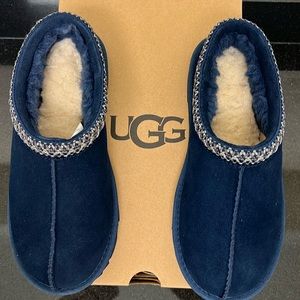 Brand New Ugg Tasman II New Navy